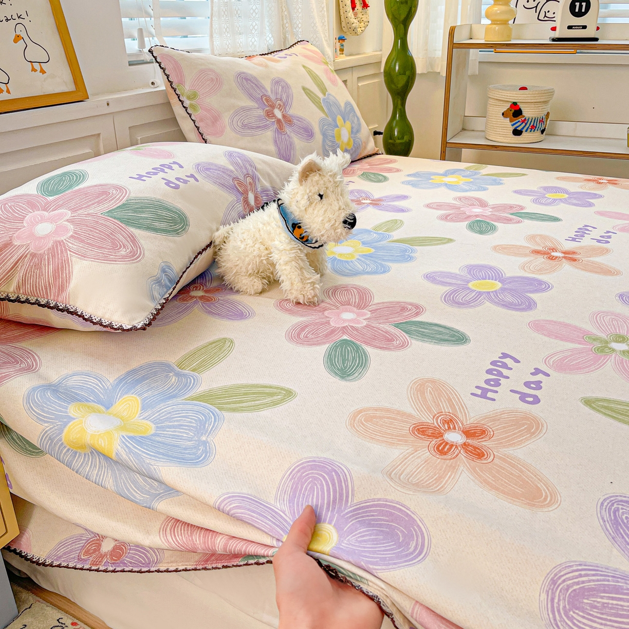 91家纺网 家纺一手货源 找家纺 纽缦家纺 2026新款舒适透气细沙卡通印花花边老粗布床单凉席席子 迷彩花瓣-米