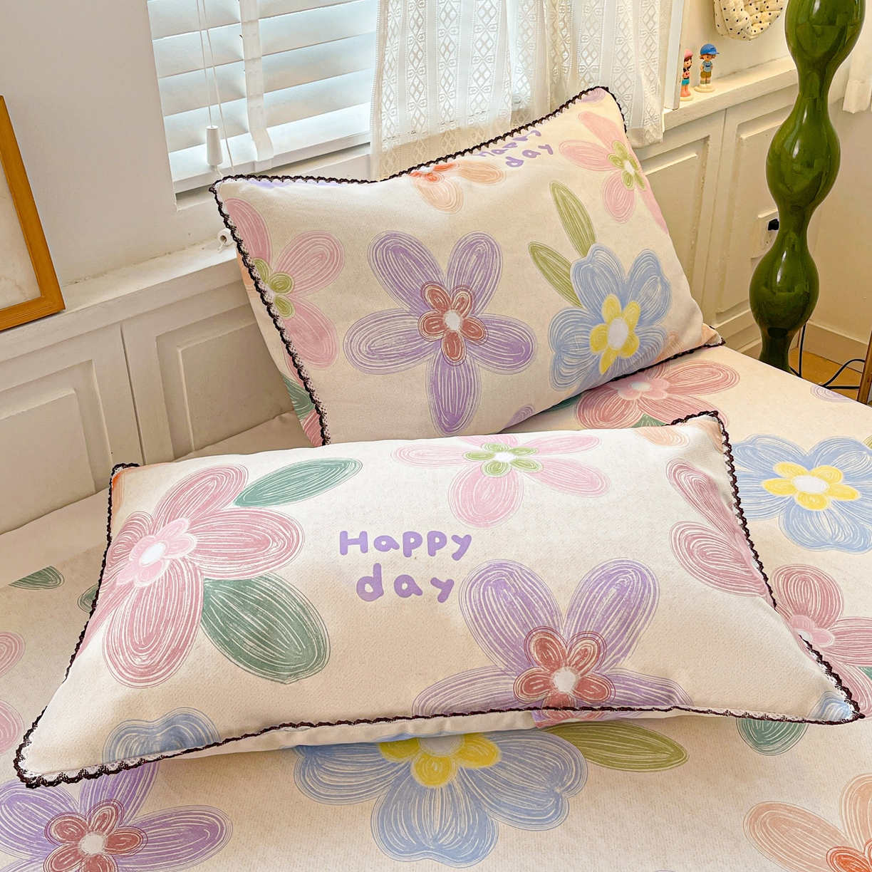 91家纺网 家纺一手货源 找家纺 纽缦家纺 2026新款舒适透气细沙卡通印花花边老粗布床单凉席席子 迷彩花瓣-米