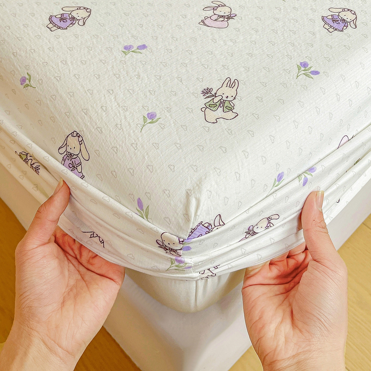 91家纺网 家纺一手货源 找家纺 纽缦家纺 2026春夏新款云感提花双层纱单床笠 床笠单件 裙子小兔