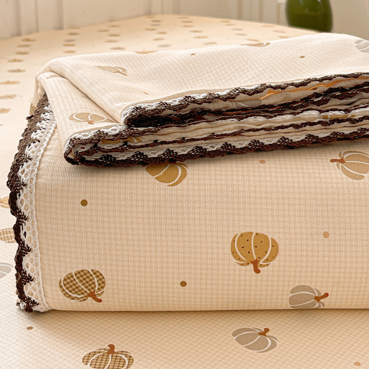 91家纺网 家纺一手货源 找家纺 纽缦家纺 2026新款舒适透气细沙卡通印花花边老粗布床单凉席席子 南瓜集市-桔