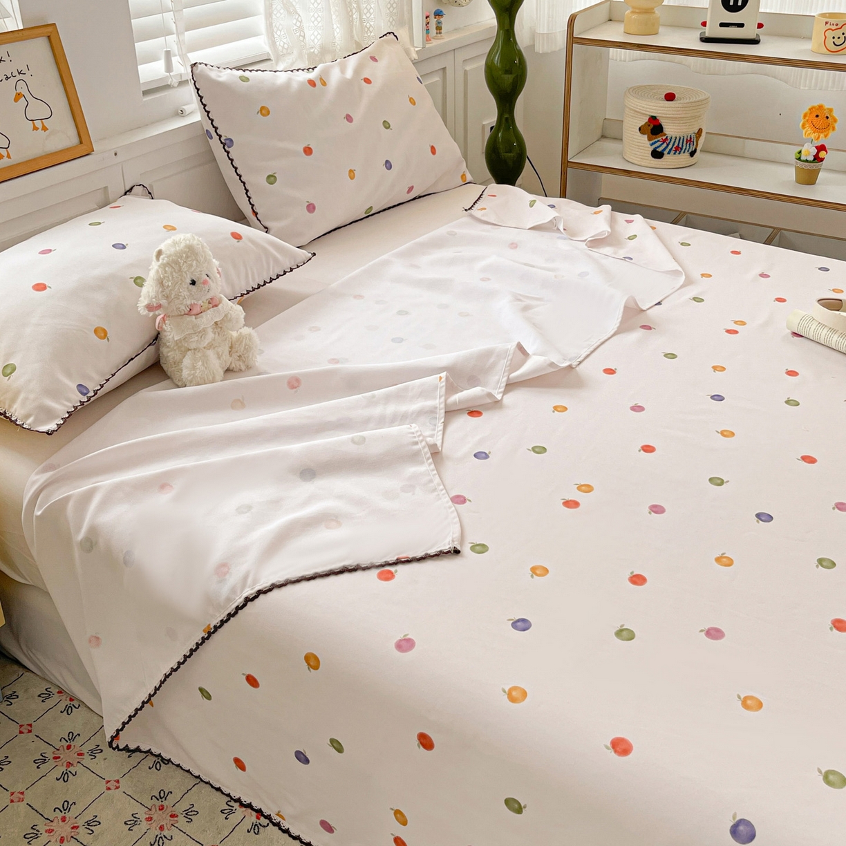 91家纺网 家纺一手货源 找家纺 纽缦家纺 2026新款舒适透气细沙卡通印花花边老粗布床单凉席席子 七彩苹果-米