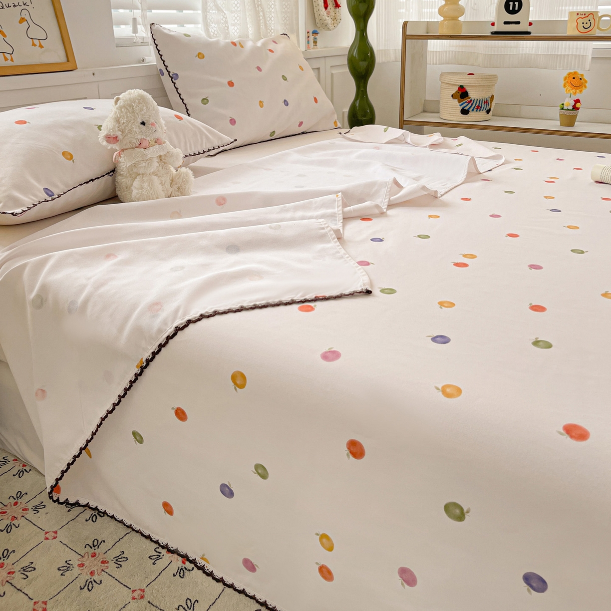 91家纺网 家纺一手货源 找家纺 纽缦家纺 2026新款舒适透气细沙卡通印花花边老粗布床单凉席席子 七彩苹果-米