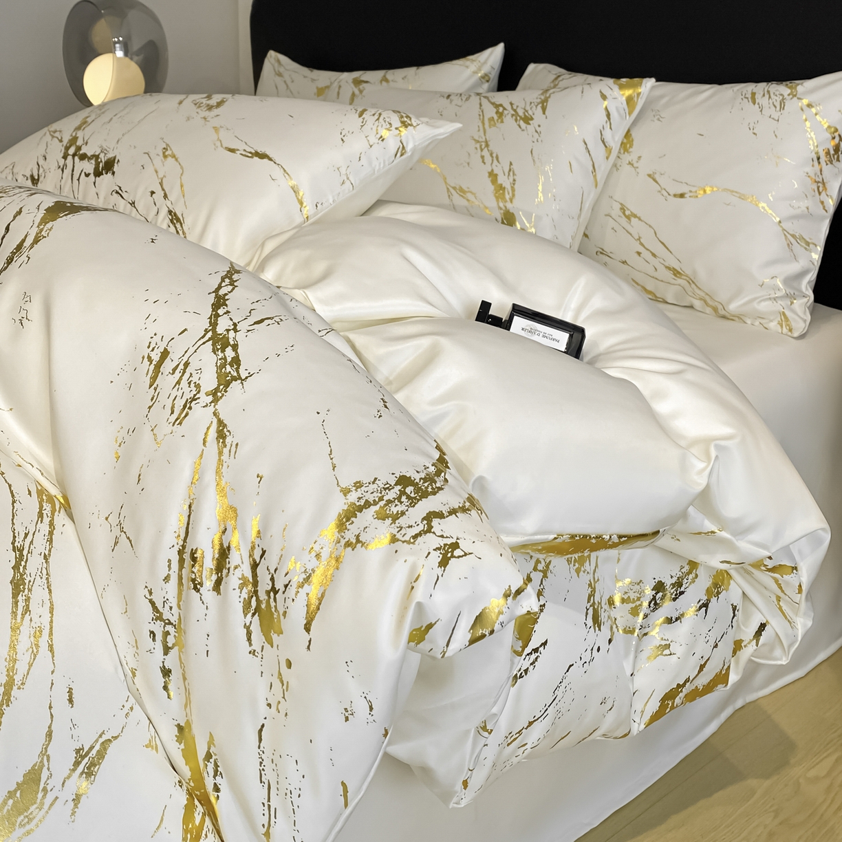 91家纺网 家纺一手货源 找家纺 （总）宇航家纺 2026新款简约烫金冷淡风水洗真丝四件套-大理石纹系列