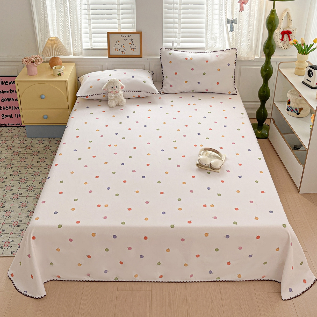 91家纺网 家纺一手货源 找家纺 纽缦家纺 2026新款舒适透气细沙卡通印花花边老粗布床单凉席席子 七彩苹果-米