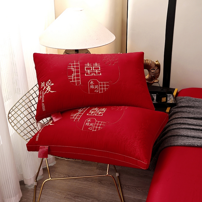 91家纺网 家纺一手货源 找家纺 糖果枕芯 2026新款婚庆结婚大红枕芯喜庆婚庆新人新娘新郎结婚专用枕芯 相爱百年