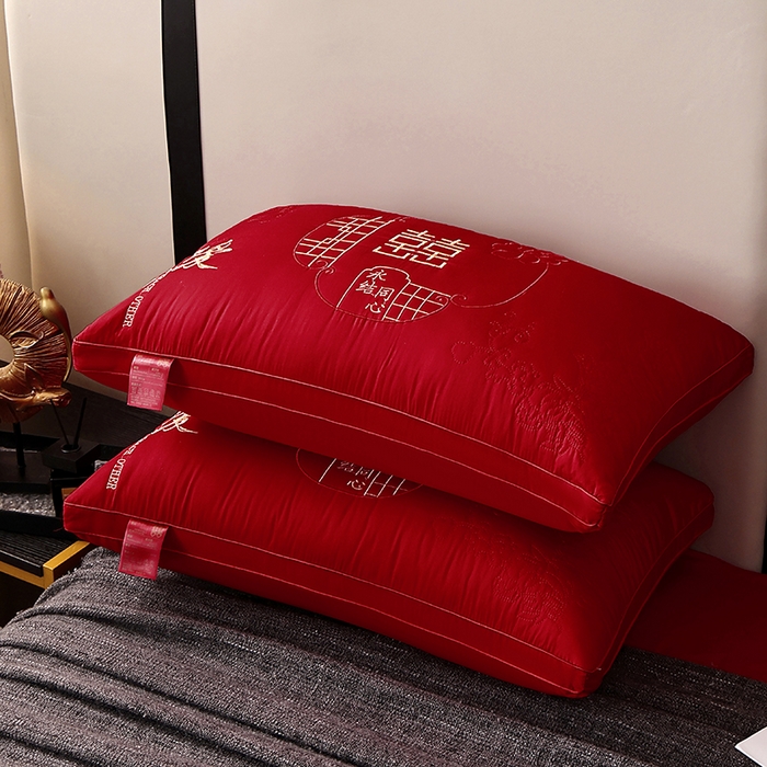 91家纺网 家纺一手货源 找家纺 糖果枕芯 2026新款婚庆结婚大红枕芯喜庆婚庆新人新娘新郎结婚专用枕芯 相爱百年