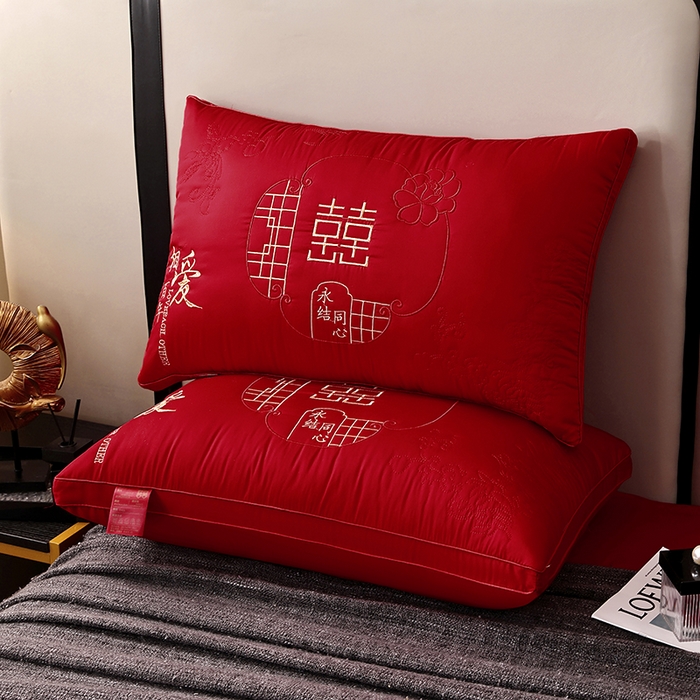 91家纺网 家纺一手货源 找家纺 糖果枕芯 2026新款婚庆结婚大红枕芯喜庆婚庆新人新娘新郎结婚专用枕芯 相爱百年