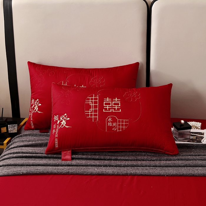 91家纺网 家纺一手货源 找家纺 糖果枕芯 2026新款婚庆结婚大红枕芯喜庆婚庆新人新娘新郎结婚专用枕芯 相爱百年