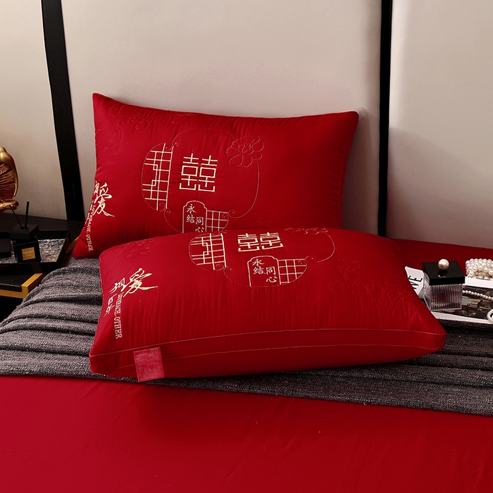 91家纺网 家纺一手货源 找家纺 糖果枕芯 2026新款婚庆结婚大红枕芯喜庆婚庆新人新娘新郎结婚专用枕芯 相爱百年