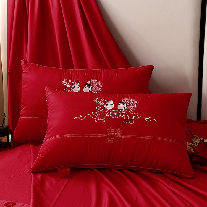 91家纺网 家纺一手货源 找家纺 糖果枕芯 2026新款婚庆结婚大红枕芯喜庆婚庆新人新娘新郎结婚专用枕芯 相亲相爱