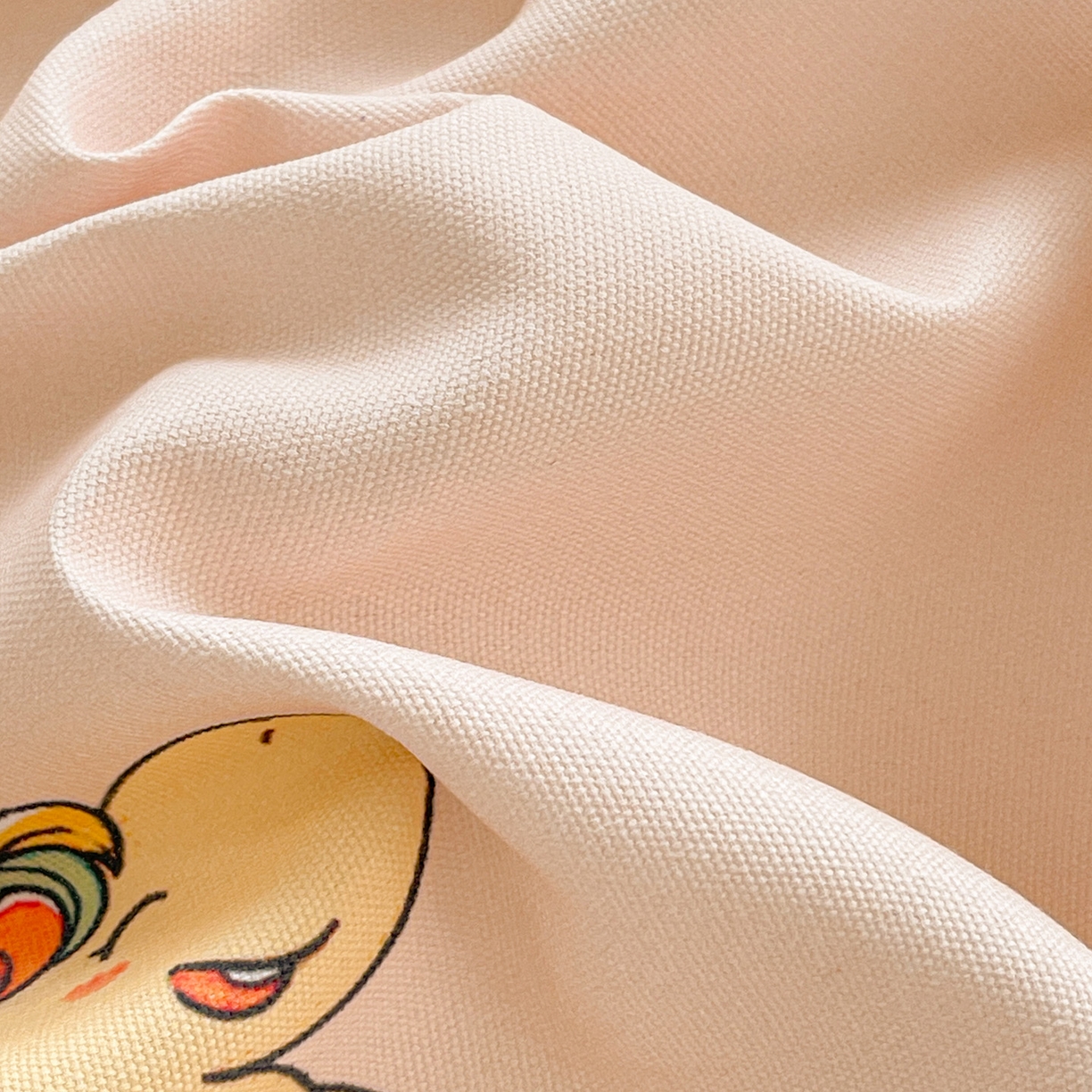 91家纺网 家纺一手货源 找家纺 纽缦家纺 2026新款舒适透气细沙卡通印花花边老粗布床单凉席席子 七彩小马-桔