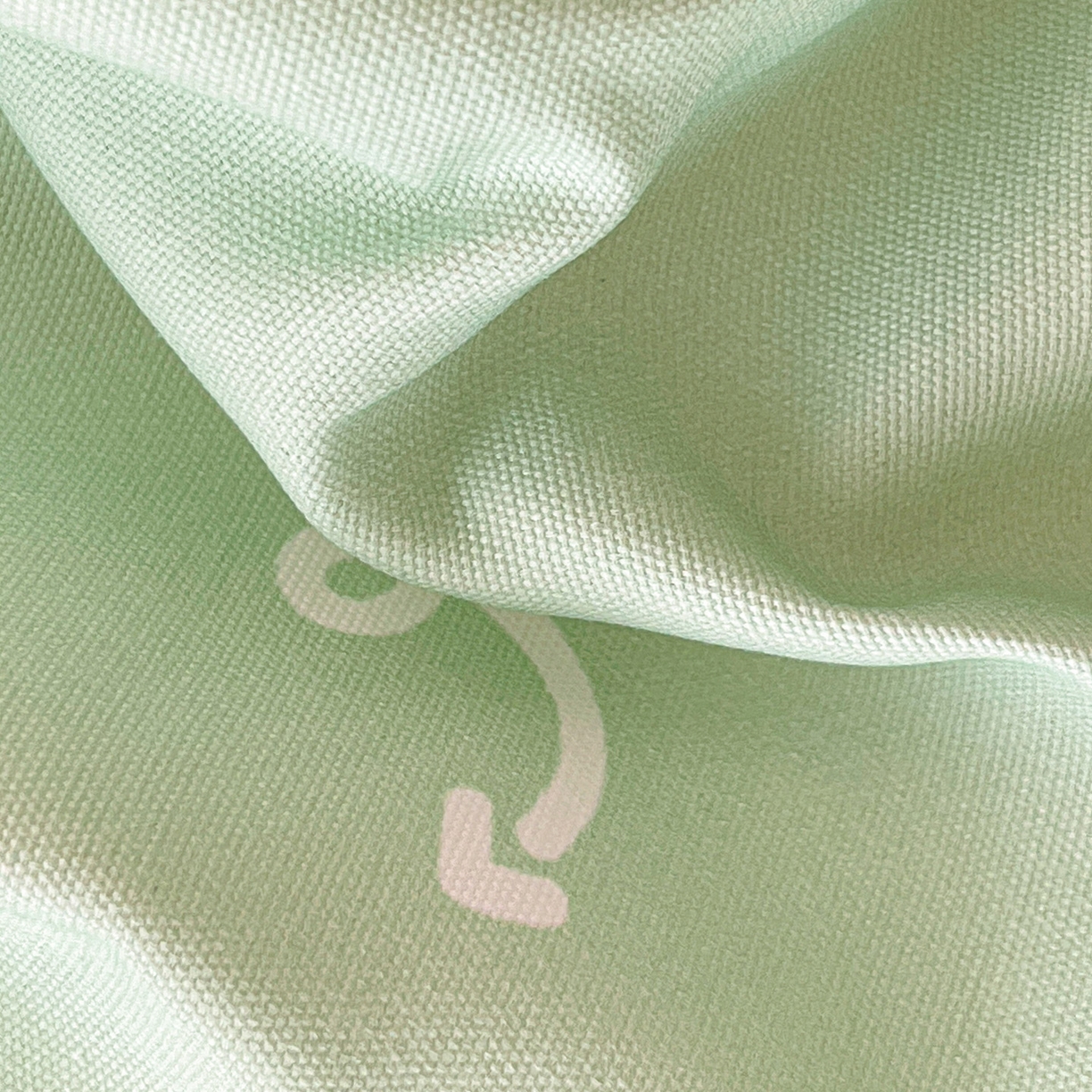 91家纺网 家纺一手货源 找家纺 纽缦家纺 2026新款舒适透气细沙卡通印花花边老粗布床单凉席席子 七彩小马-绿