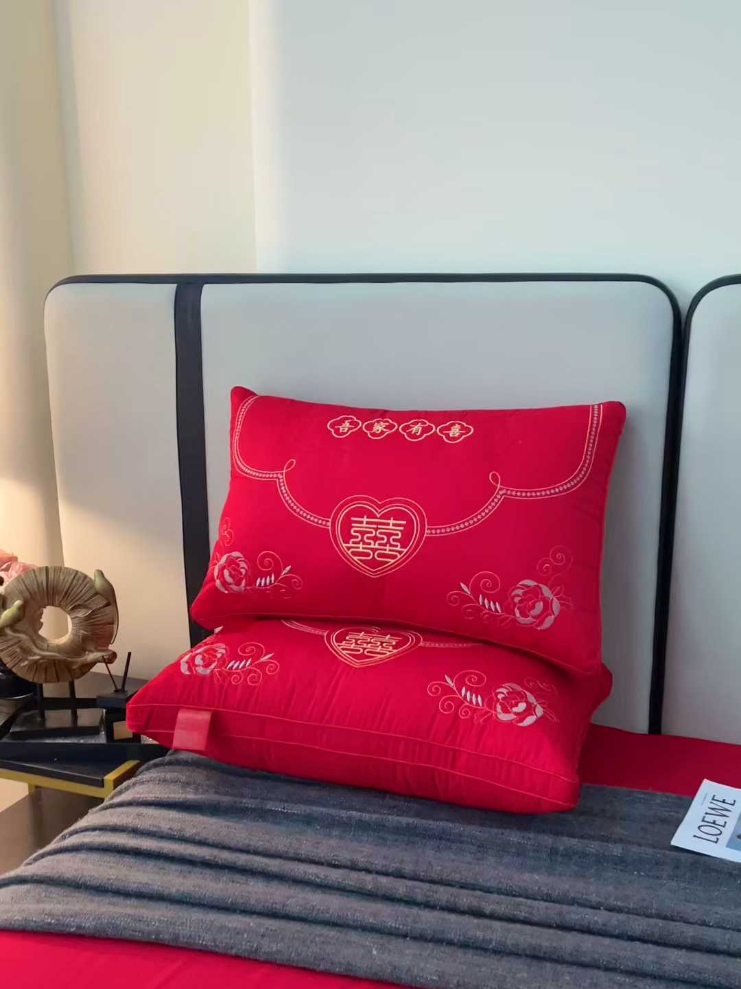 91家纺网 家纺一手货源 找家纺 糖果枕芯 2026新款婚庆结婚大红枕芯喜庆婚庆新人新娘新郎结婚专用枕芯 心心相印