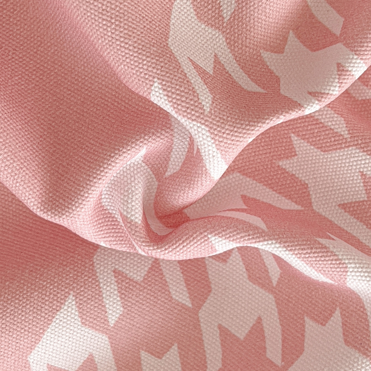 91家纺网 家纺一手货源 找家纺 纽缦家纺 2026新款舒适透气细沙卡通印花花边老粗布床单凉席席子 田园小兔-粉