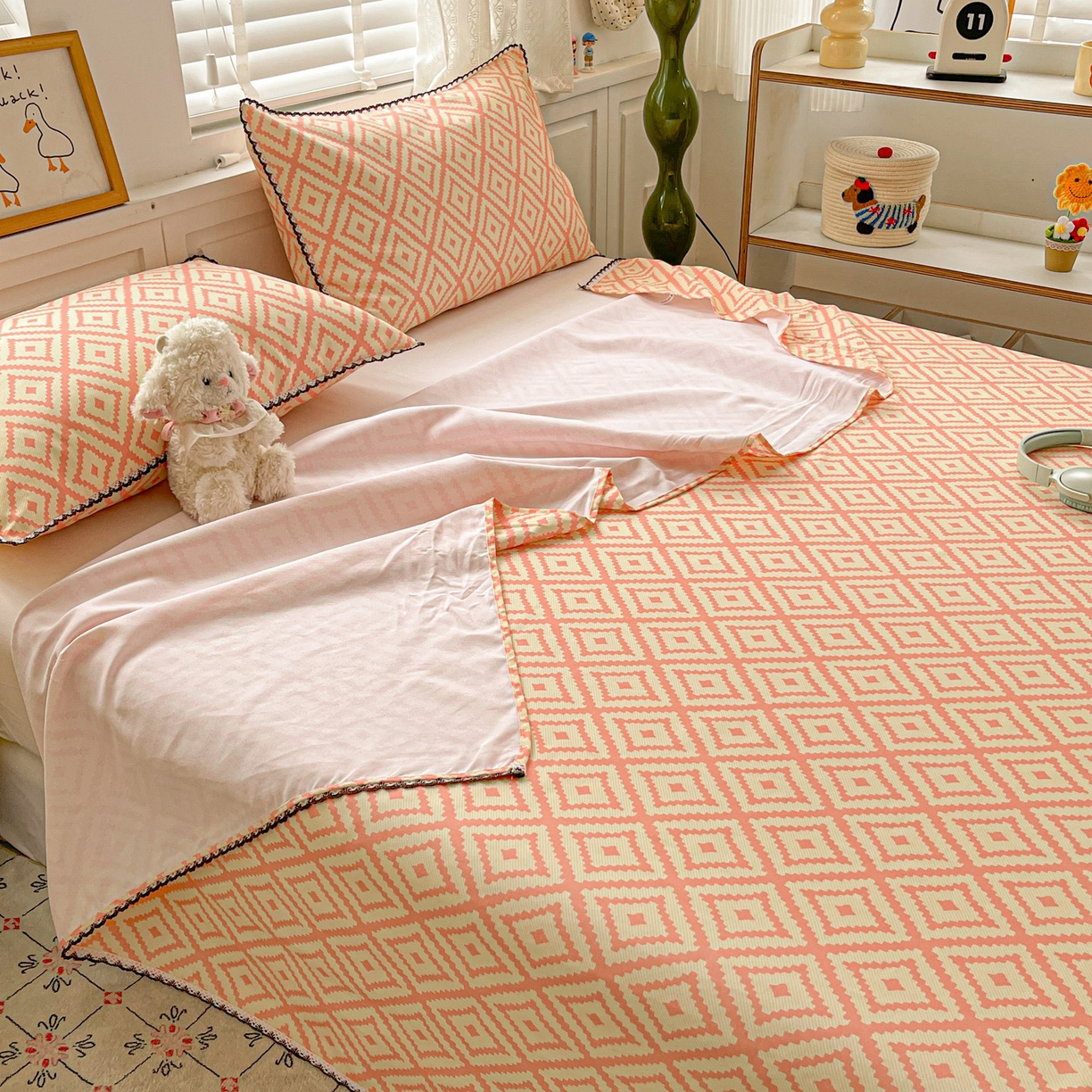 91家纺网 家纺一手货源 找家纺 纽缦家纺 2026新款舒适透气细沙卡通印花花边老粗布床单凉席席子 图文迷宫-黄