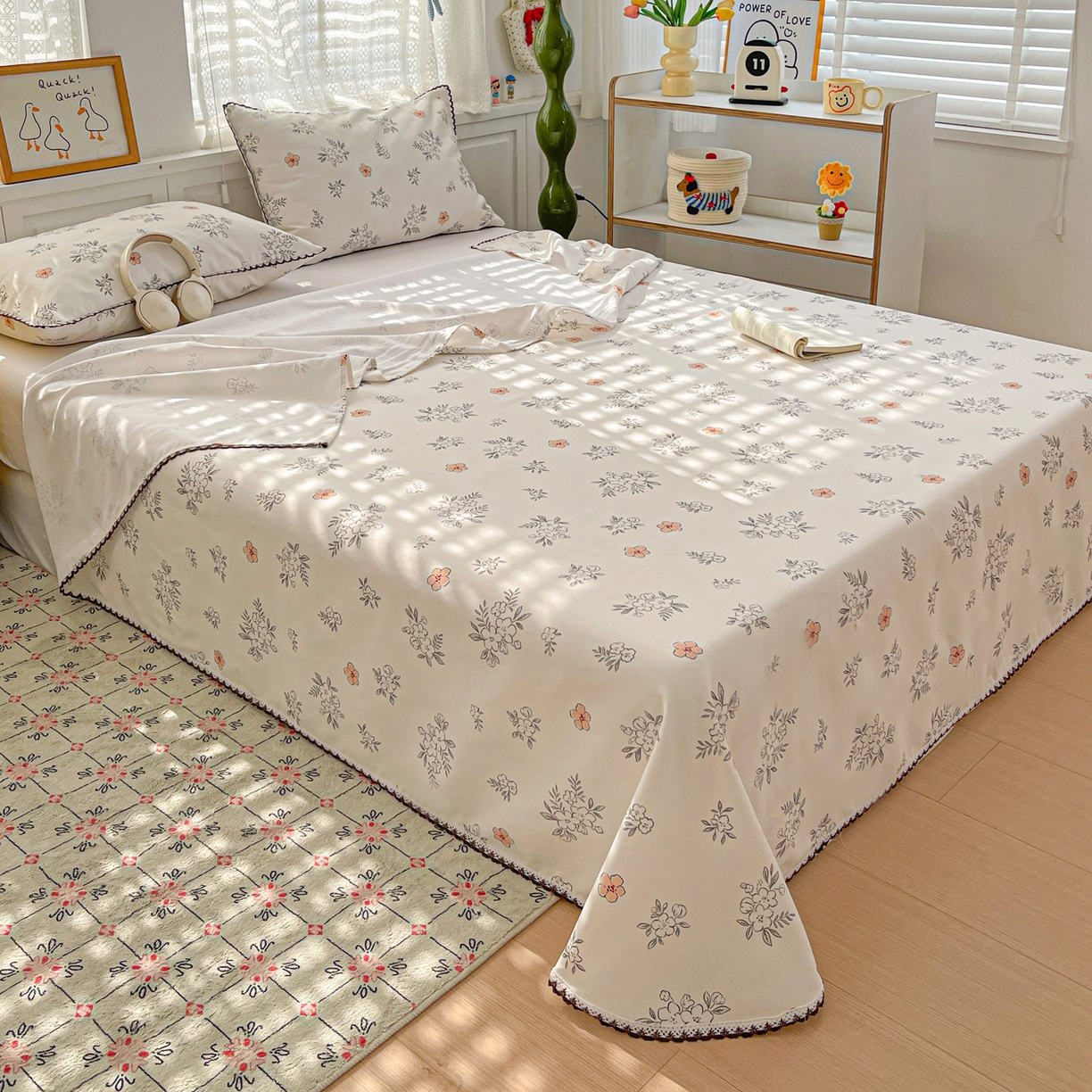 91家纺网 家纺一手货源 找家纺 纽缦家纺 2026新款舒适透气细沙卡通印花花边老粗布床单凉席席子 望夏花艺-米