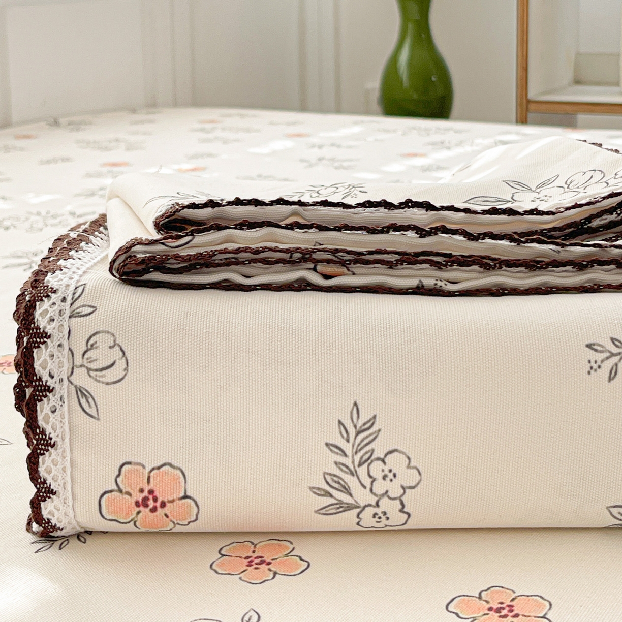 91家纺网 家纺一手货源 找家纺 纽缦家纺 2026新款舒适透气细沙卡通印花花边老粗布床单凉席席子 望夏花艺-米