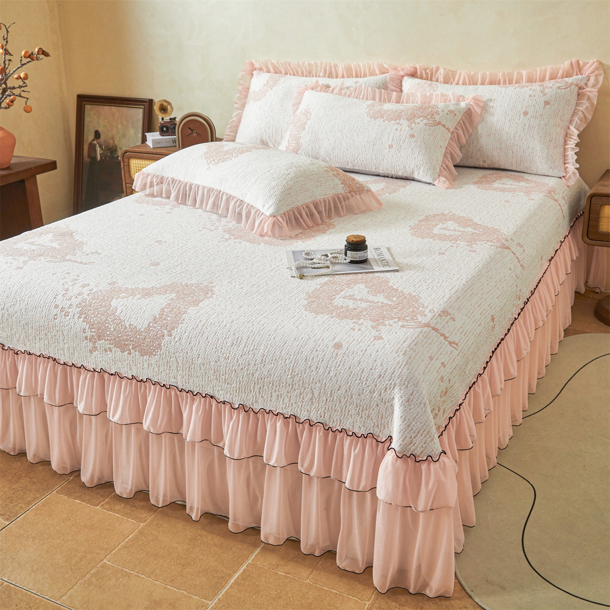 91家纺网 家纺一手货源 找家纺 恒爱家纺 2026新款南极豆超细旦软席三件套 甜蜜生活-豆沙