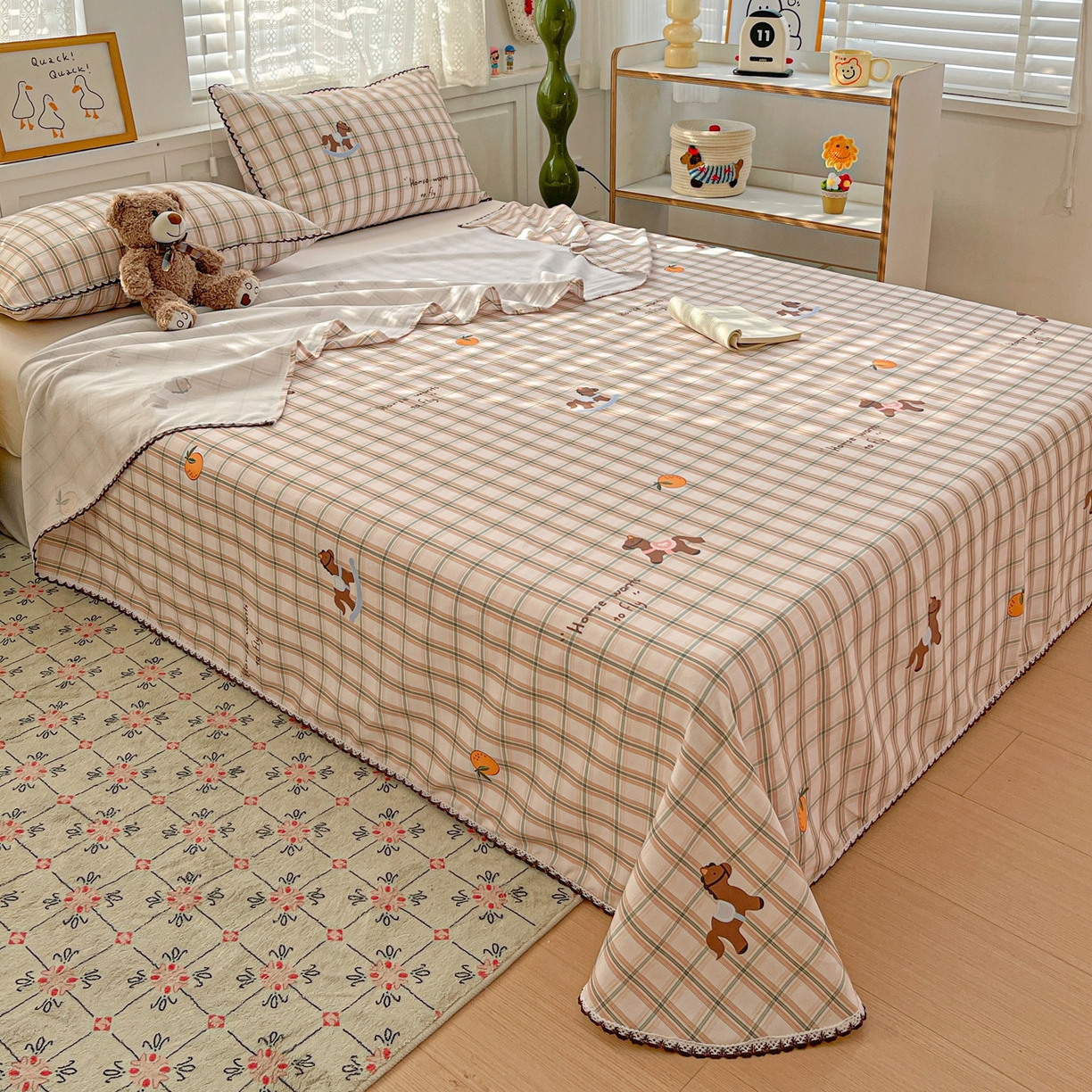 91家纺网 家纺一手货源 找家纺 纽缦家纺 2026新款舒适透气细沙卡通印花花边老粗布床单凉席席子 小木马-咖