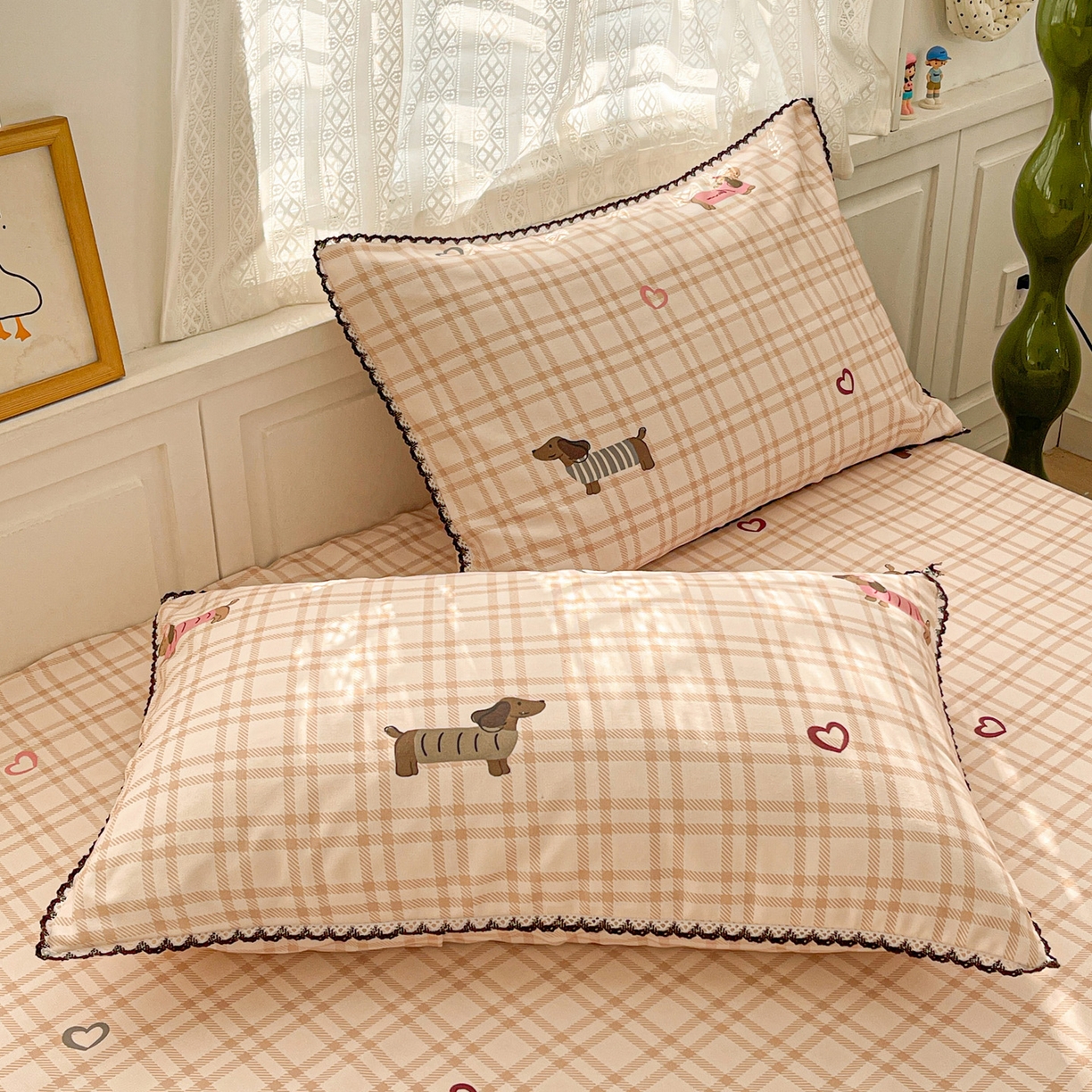 91家纺网 家纺一手货源 找家纺 纽缦家纺 2026新款舒适透气细沙卡通印花花边老粗布床单凉席席子 英伦小狗-粉