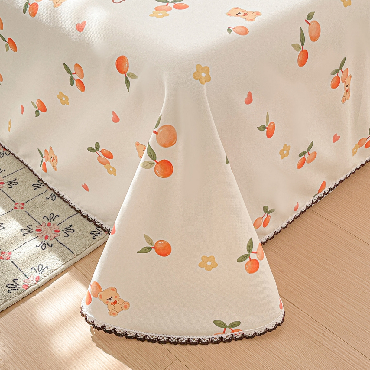 91家纺网 家纺一手货源 找家纺 纽缦家纺 2026新款舒适透气细沙卡通印花花边老粗布床单凉席席子 樱桃熊-米