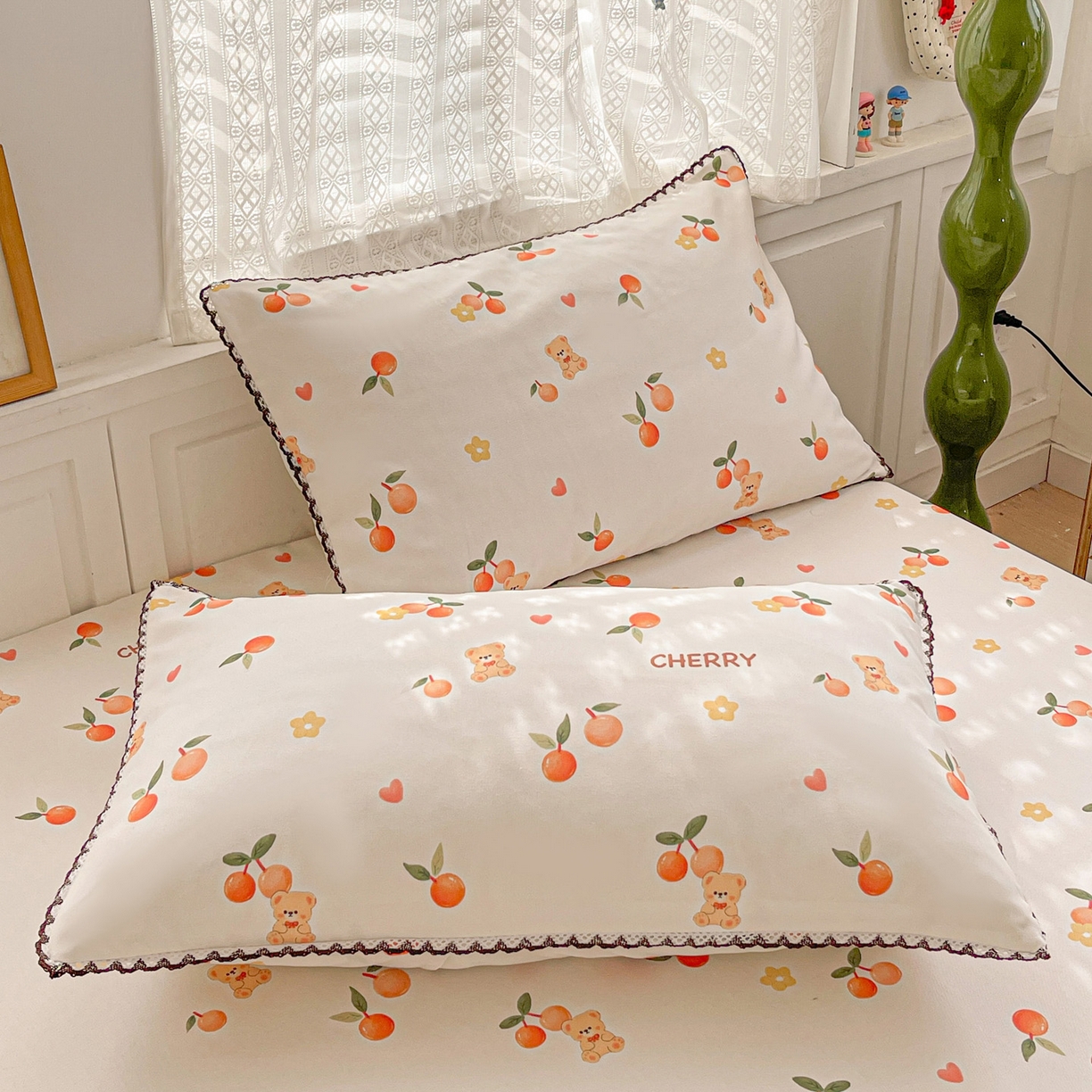 91家纺网 家纺一手货源 找家纺 纽缦家纺 2026新款舒适透气细沙卡通印花花边老粗布床单凉席席子 樱桃熊-米