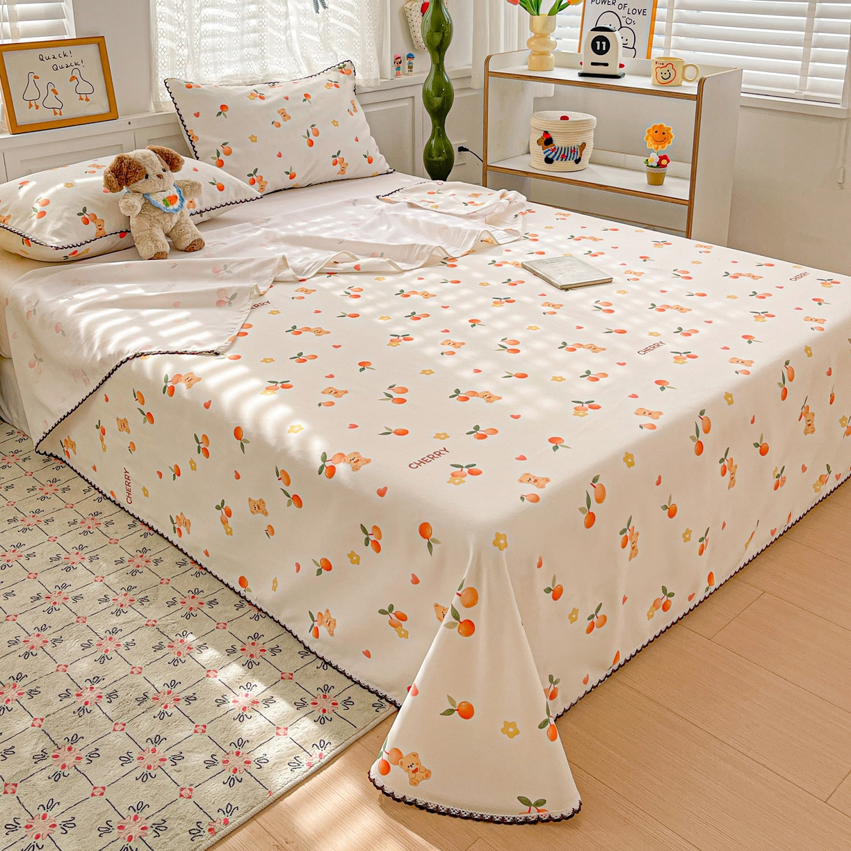 91家纺网 家纺一手货源 找家纺 纽缦家纺 2026新款舒适透气细沙卡通印花花边老粗布床单凉席席子 樱桃熊-米