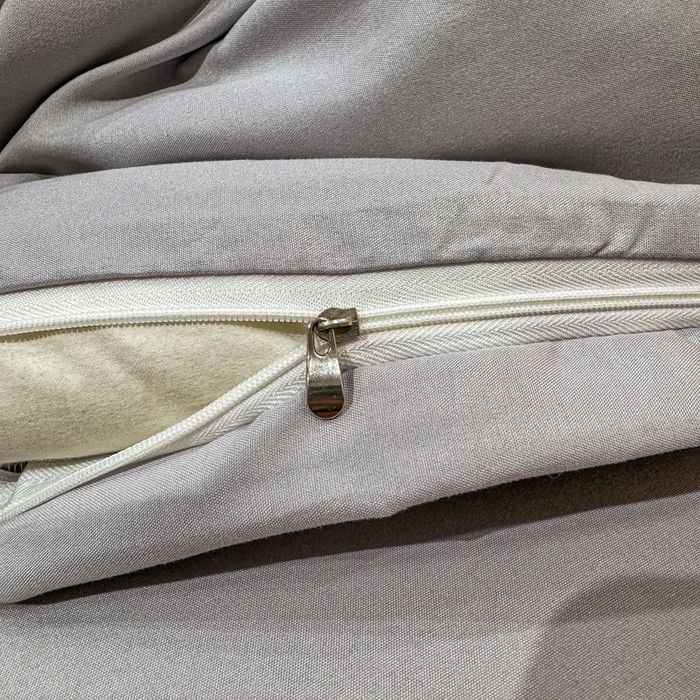 91家纺网 家纺一手货源 找家纺 七七家纺 2026新款加厚精工刺绣四件套-蝶舞 蝶舞-银灰