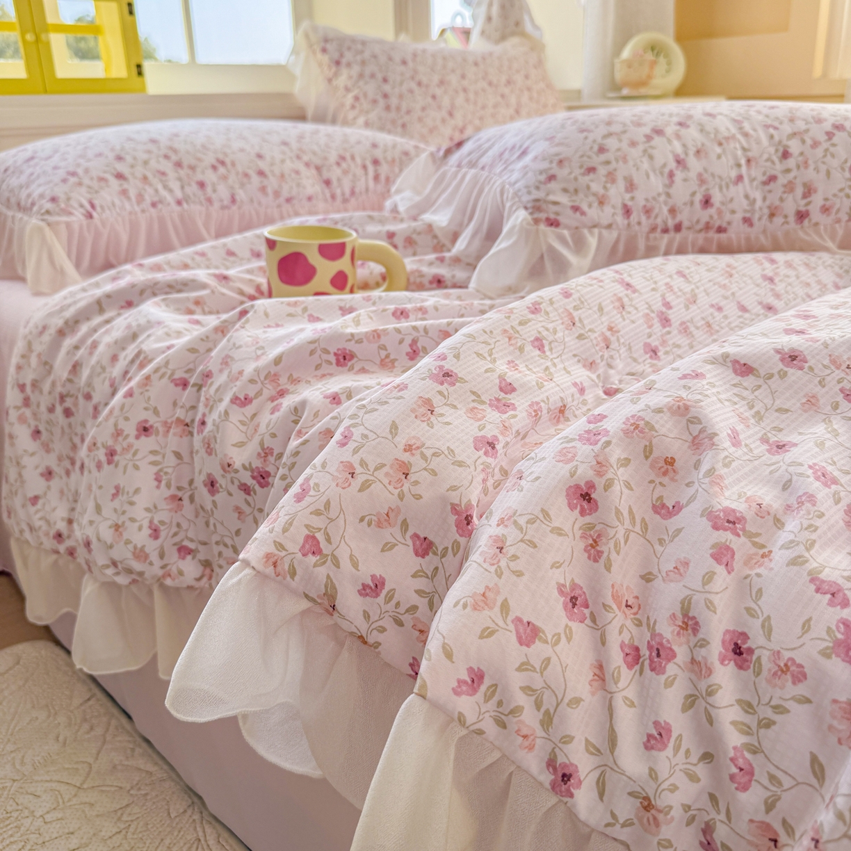 91家纺网 家纺一手货源 找家纺 赛丽雅 2026新款美人纱法式花边夏被四件套凉感冰丝提花单双人夏被系列夏凉被空调被 花楹