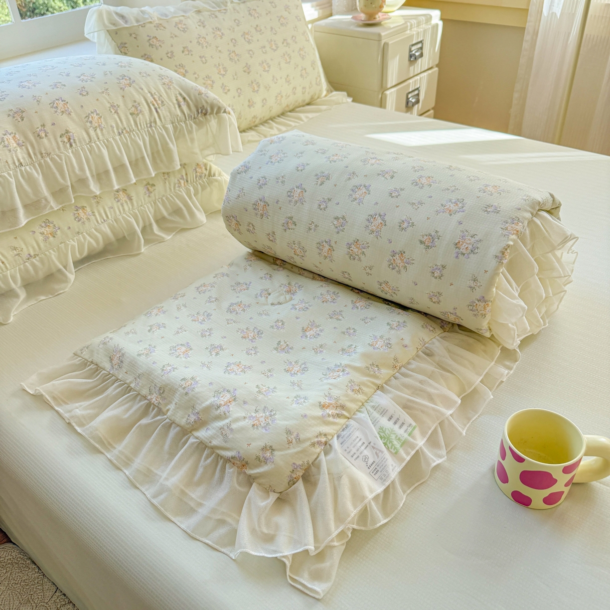 91家纺网 家纺一手货源 找家纺 赛丽雅 2026新款美人纱法式花边夏被四件套凉感冰丝提花单双人夏被系列夏凉被空调被 柠绿