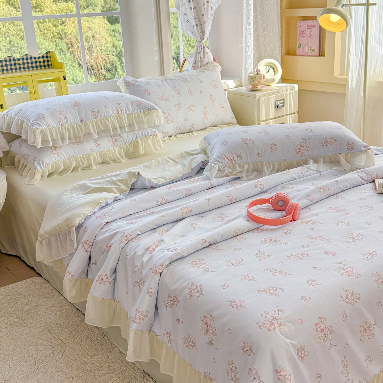 91家纺网 家纺一手货源 找家纺 赛丽雅 2026新款美人纱法式花边夏被四件套凉感冰丝提花单双人夏被系列夏凉被空调被 朵朵