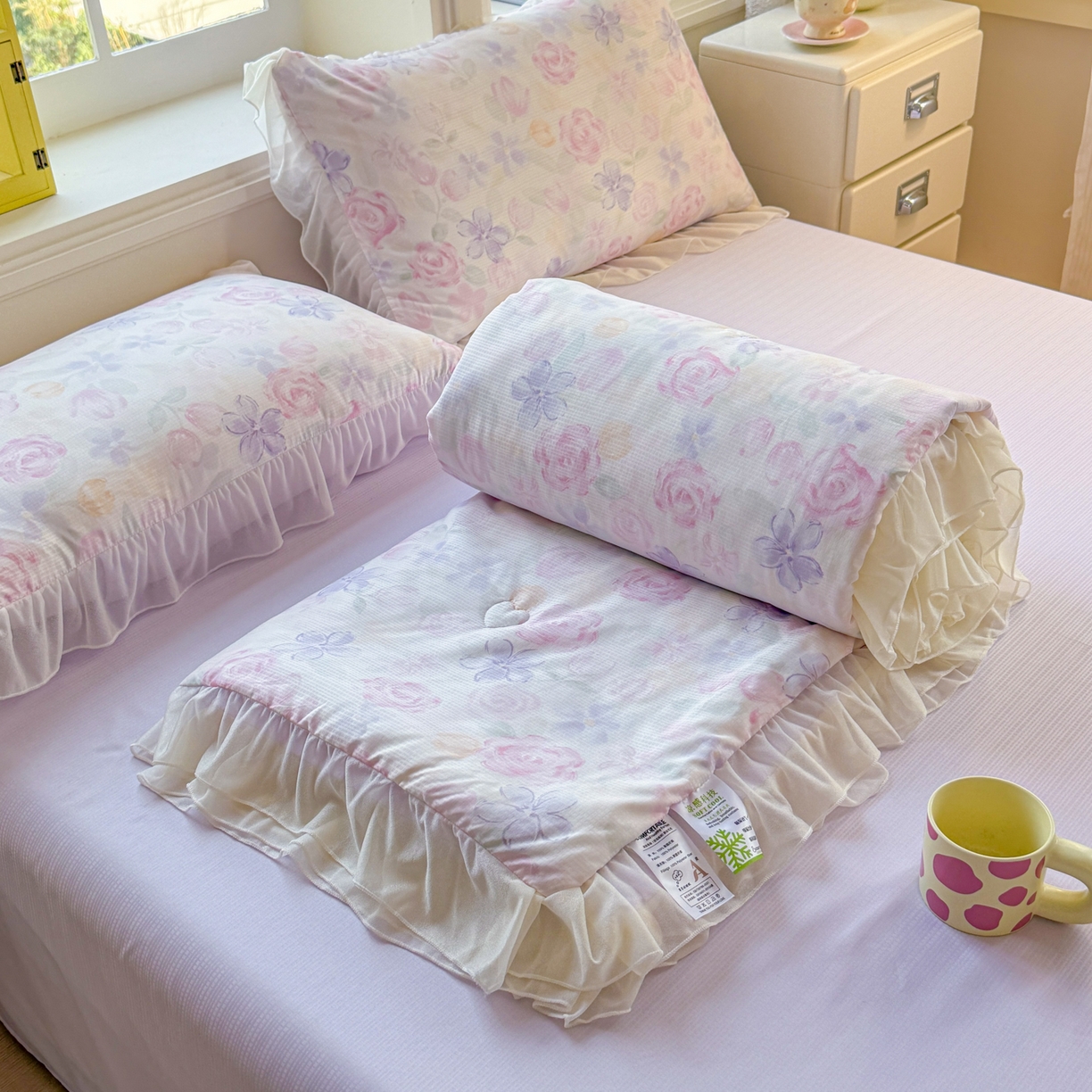 91家纺网 家纺一手货源 找家纺 赛丽雅 2026新款美人纱法式花边夏被四件套凉感冰丝提花单双人夏被系列夏凉被空调被 恬梦