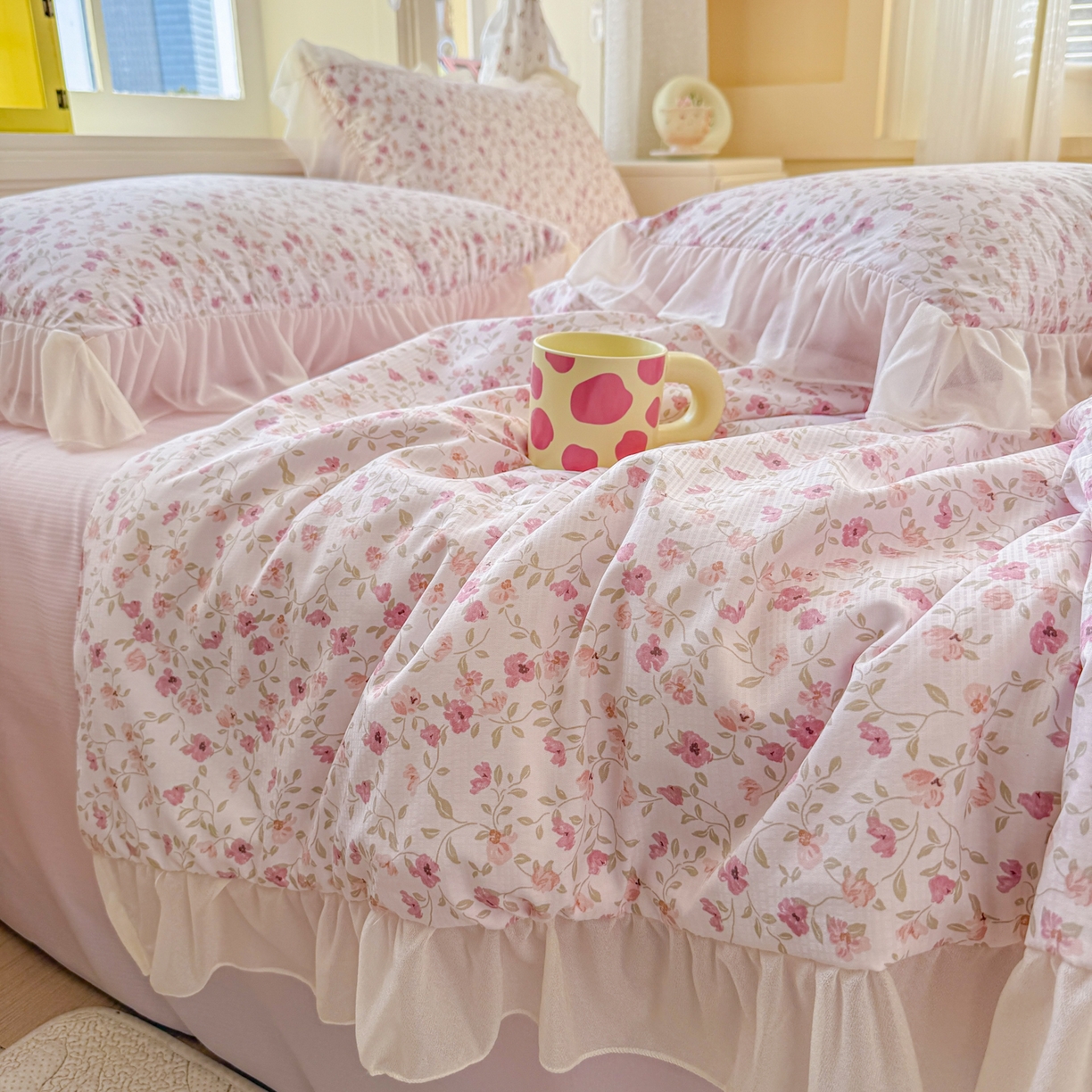 91家纺网 家纺一手货源 找家纺 赛丽雅 2026新款美人纱法式花边夏被四件套凉感冰丝提花单双人夏被系列夏凉被空调被 花楹