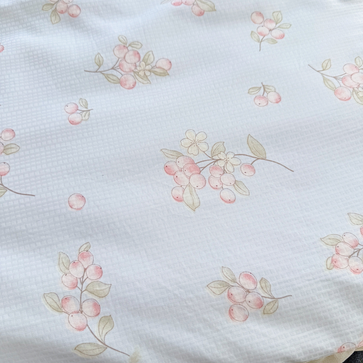 91家纺网 家纺一手货源 找家纺 赛丽雅 2026新款美人纱法式花边夏被四件套凉感冰丝提花单双人夏被系列夏凉被空调被 朵朵