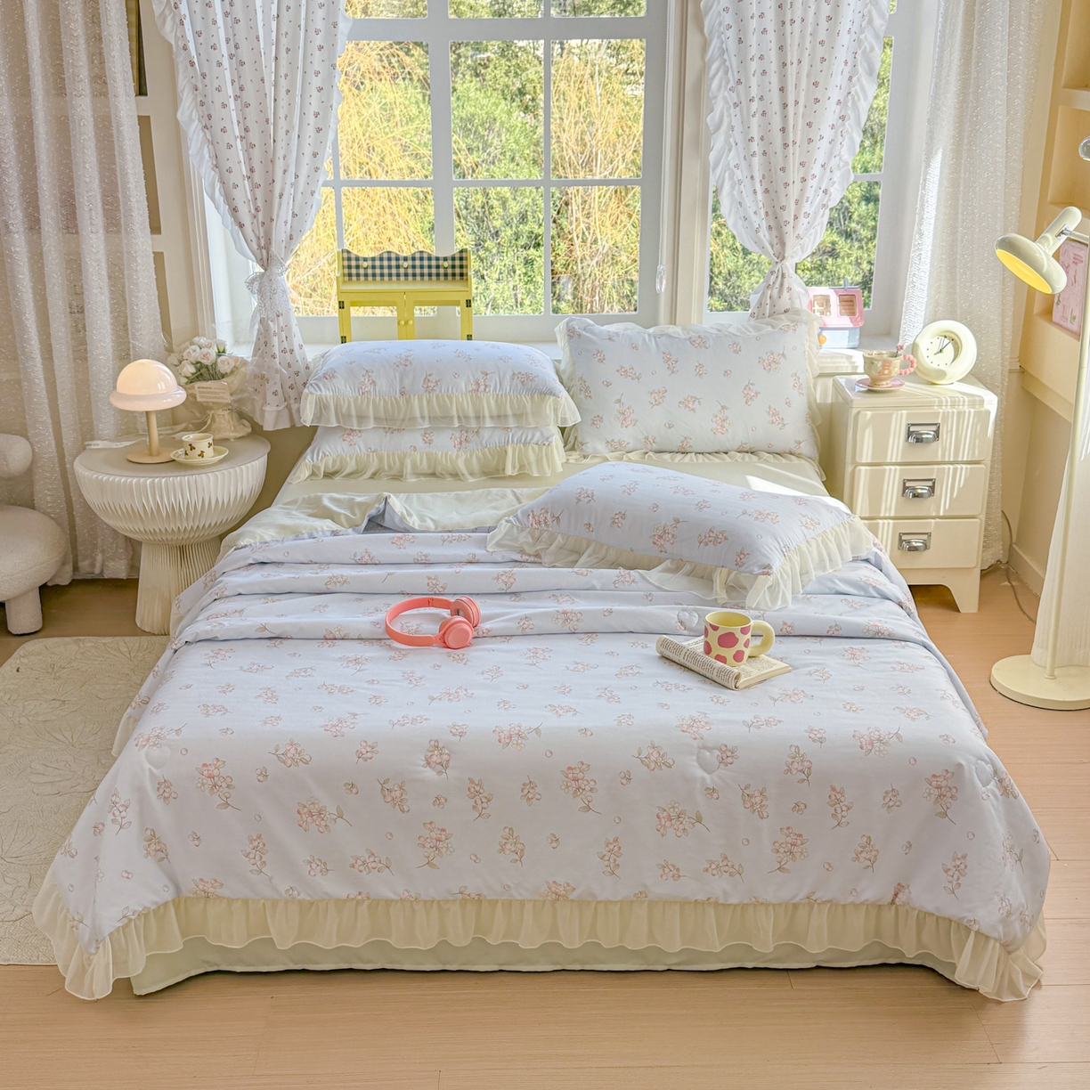 91家纺网 家纺一手货源 找家纺 赛丽雅 2026新款美人纱法式花边夏被四件套凉感冰丝提花单双人夏被系列夏凉被空调被 朵朵