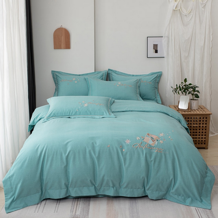 91家纺网 家纺一手货源 找家纺 缘舒家纺 2025新款全棉加厚工艺款绣花磨毛四件套 雪国春语-浅绿