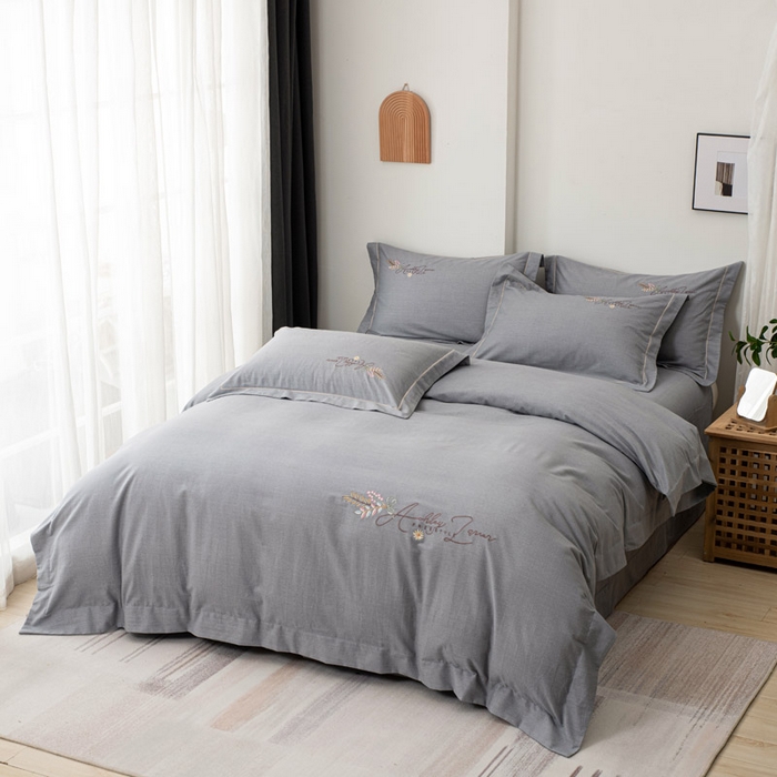 91家纺网 家纺一手货源 找家纺 缘舒家纺 2025新款全棉加厚工艺款绣花磨毛四件套 自由格调-银灰