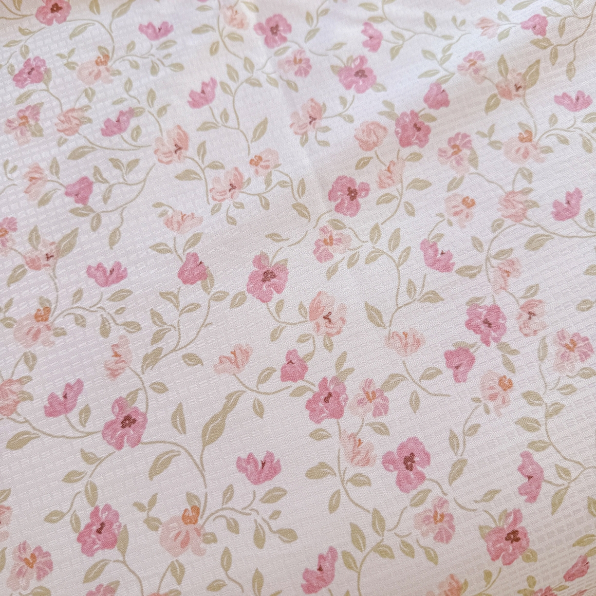 91家纺网 家纺一手货源 找家纺 赛丽雅 2026新款美人纱法式花边夏被四件套凉感冰丝提花单双人夏被系列夏凉被空调被 花楹