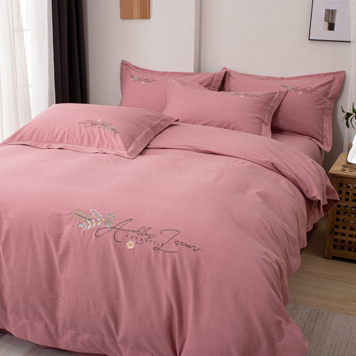 91家纺网 家纺一手货源 找家纺 缘舒家纺 2025新款全棉加厚工艺款绣花磨毛四件套 自由格调-豆沙