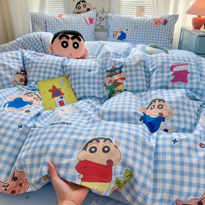 91家纺网 家纺一手货源 找家纺 曼之夏 2026新款全棉卡通印花四件套系列-蜡笔小新 蓝格小新