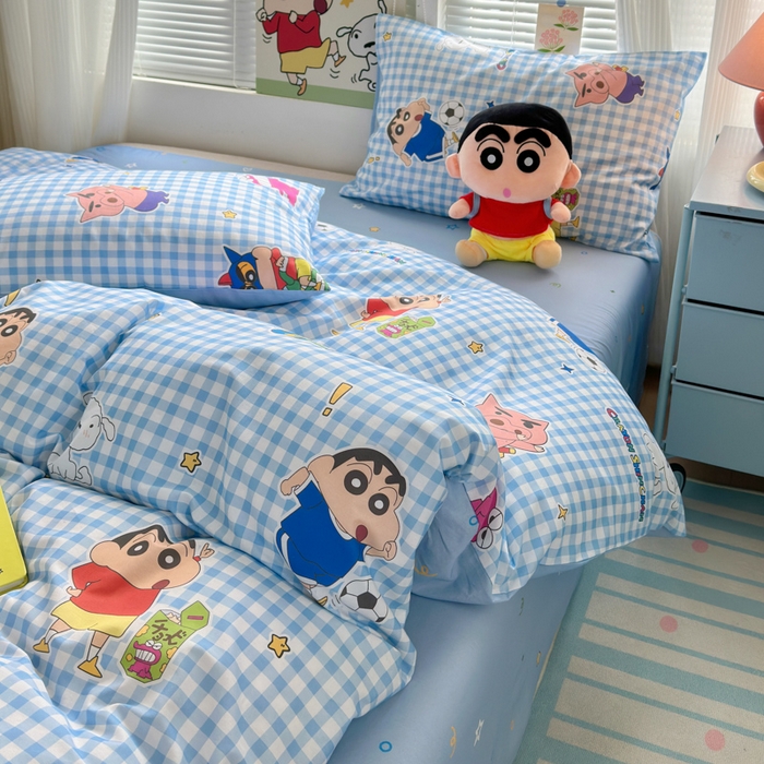 91家纺网 家纺一手货源 找家纺 曼之夏 2026新款全棉卡通印花四件套系列-蜡笔小新 蓝格小新