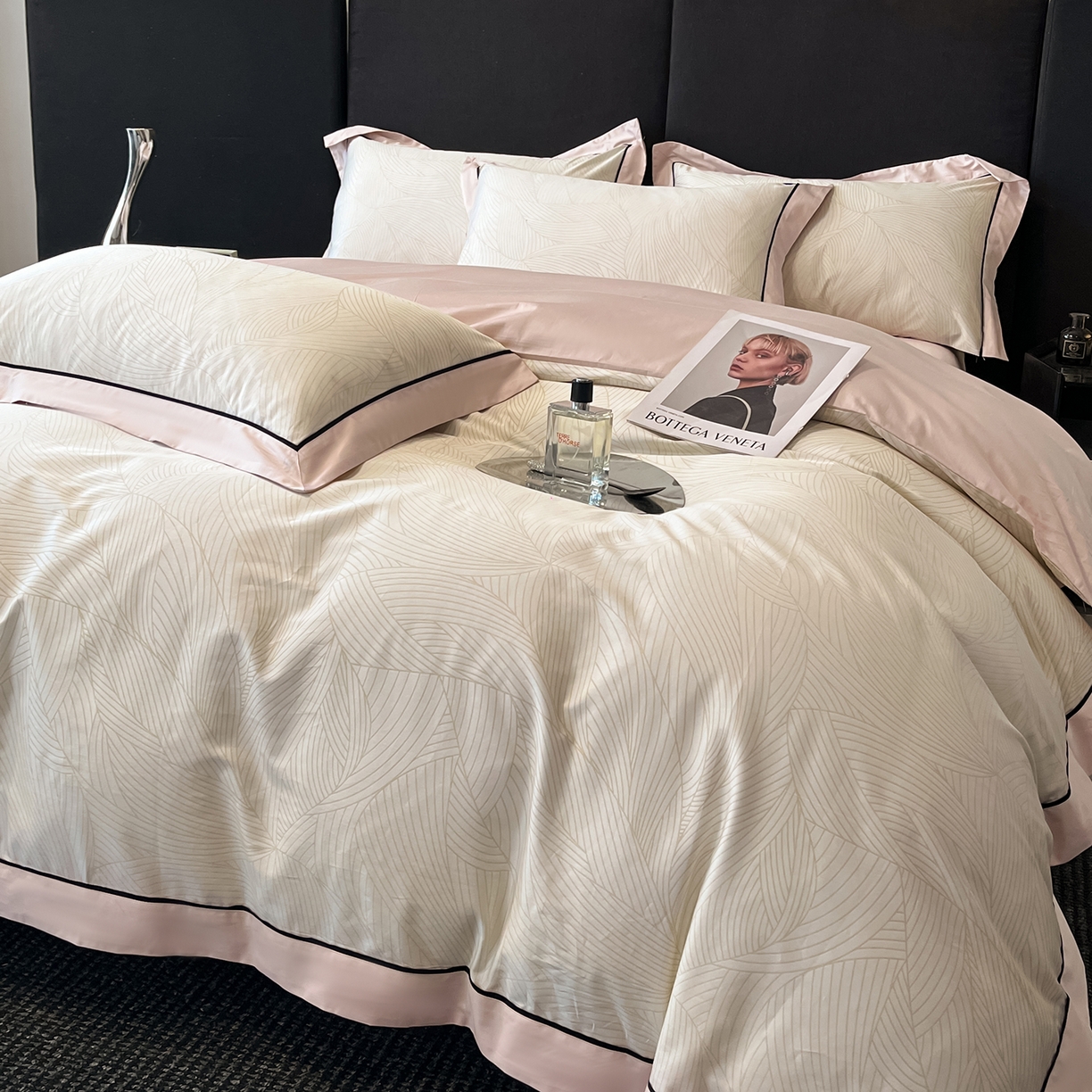 91家纺网 家纺一手货源 找家纺 （总）置顶家纺 2026新款亲肤数码印花拼角四件套凌枫