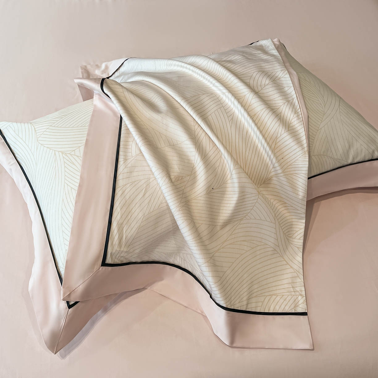 91家纺网 家纺一手货源 找家纺 （总）置顶家纺 2026新款亲肤数码印花拼角四件套凌枫