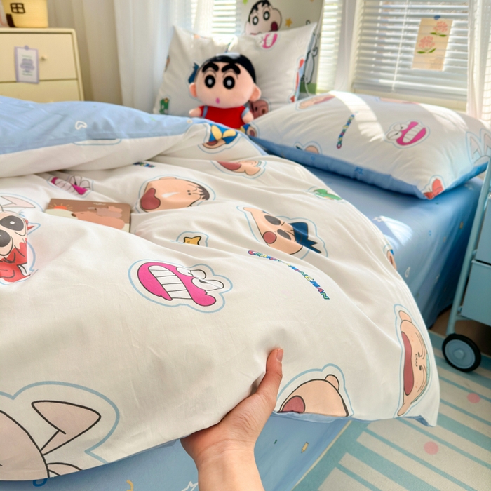 91家纺网 家纺一手货源 找家纺 曼之夏 2026新款全棉卡通印花四件套系列-蜡笔小新 趣味小新