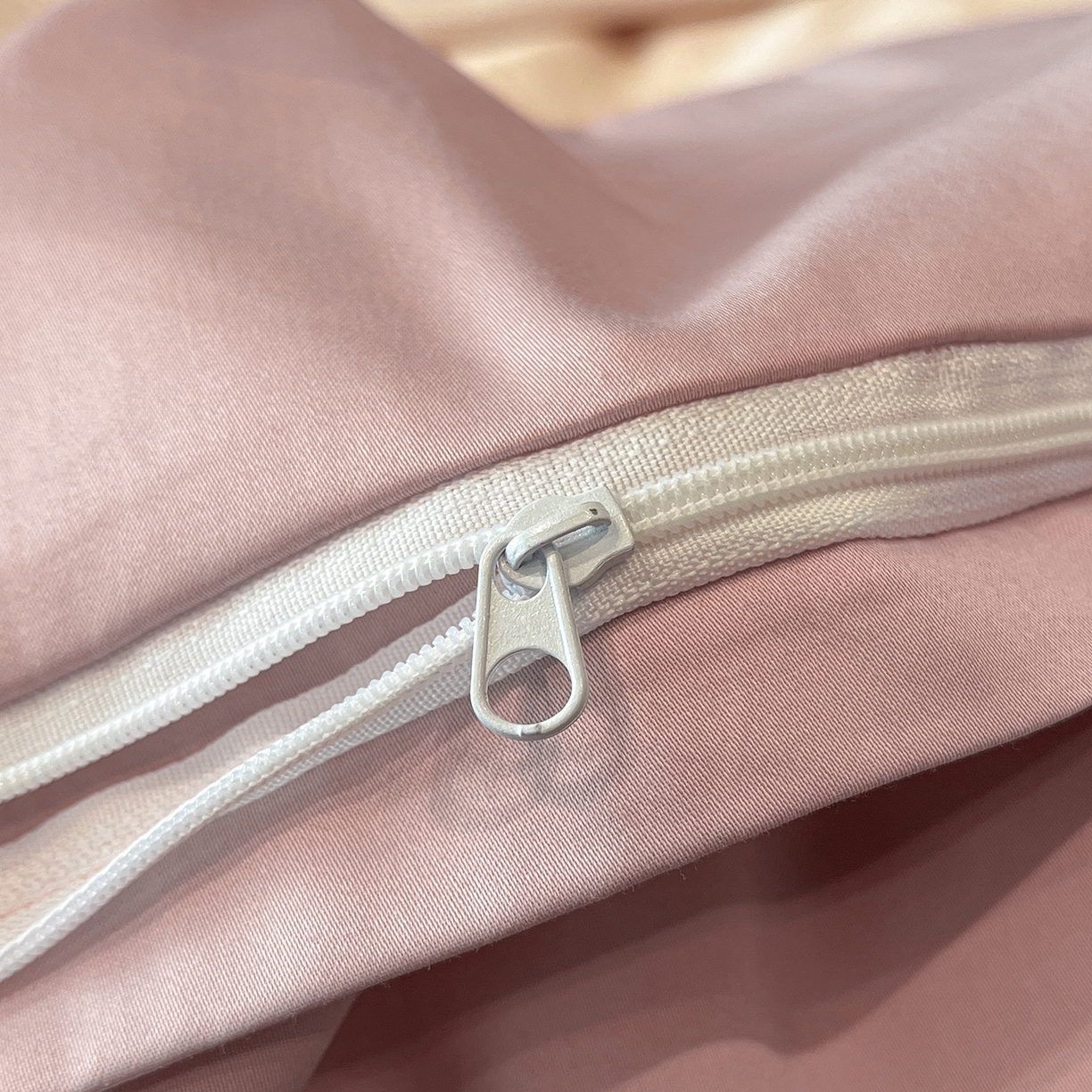 91家纺网 家纺一手货源 找家纺 置顶家纺 2026新款亲肤数码印花拼角四件套凌枫 凌枫-浅豆沙