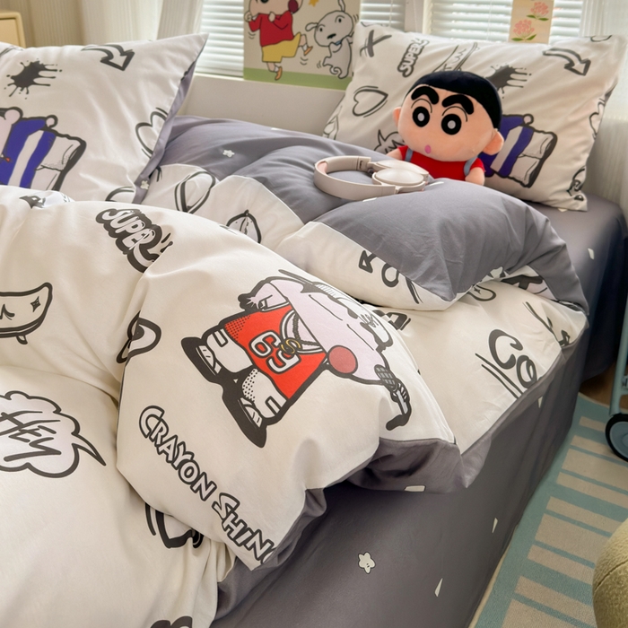 91家纺网 家纺一手货源 找家纺 曼之夏 2026新款全棉卡通印花四件套系列-蜡笔小新 音乐小新