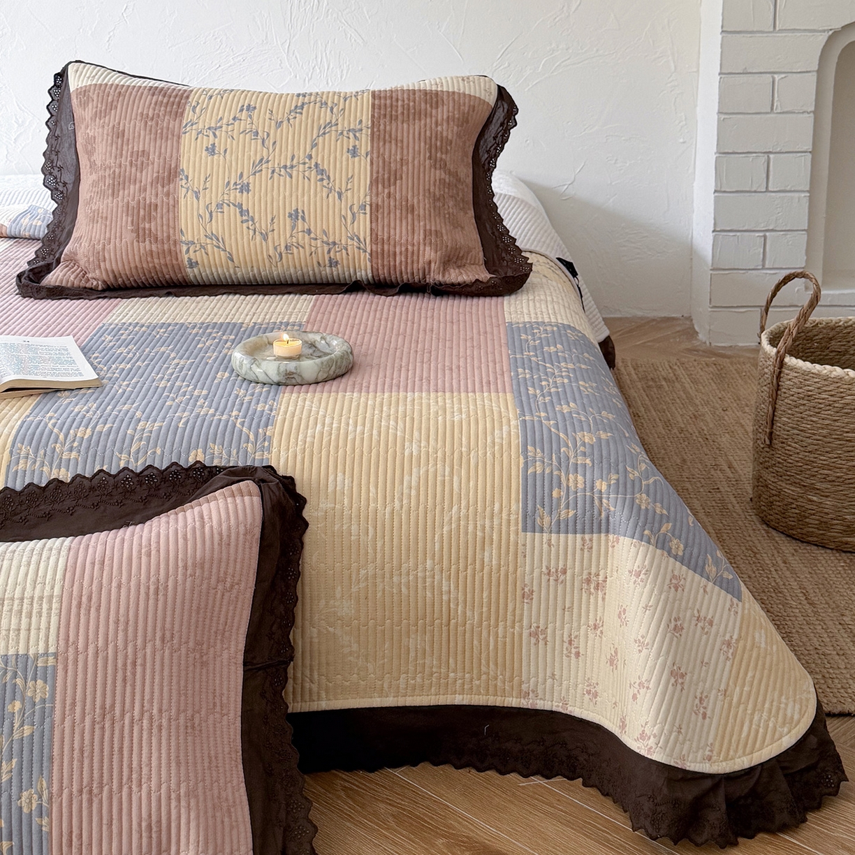 91家纺网 家纺一手货源 找家纺 （总）桃子家居 2026新款韩版纯棉花边法式花卉碎花水洗原生态纯棉棉麻多功能床盖三件套