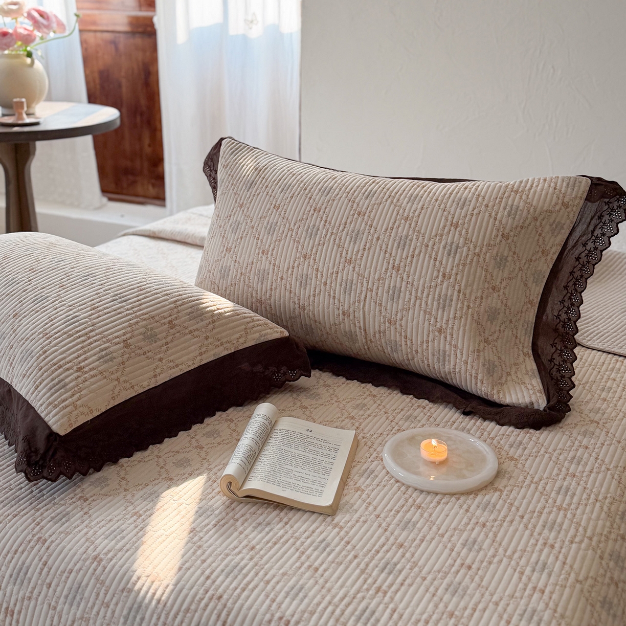 91家纺网 家纺一手货源 找家纺 桃子家居 2026新款韩版纯棉花边法式花卉碎花水洗原生态纯棉棉麻多功能床盖三件套 棉麻床盖-浅语