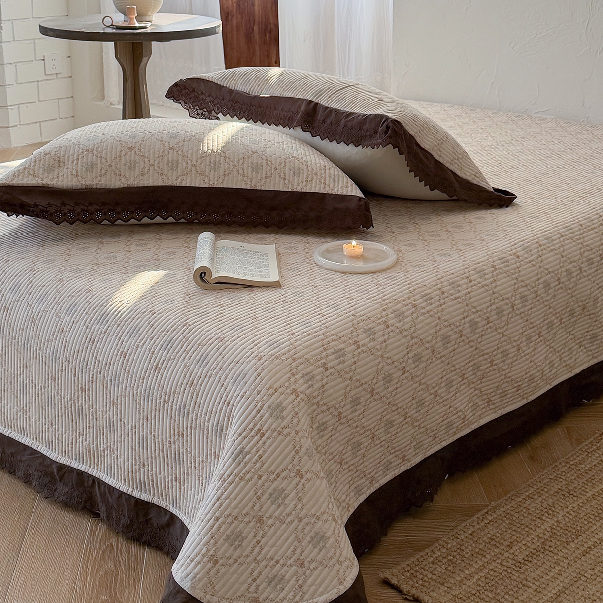 91家纺网 家纺一手货源 找家纺 桃子家居 2026新款韩版纯棉花边法式花卉碎花水洗原生态纯棉棉麻多功能床盖三件套 棉麻床盖-浅语