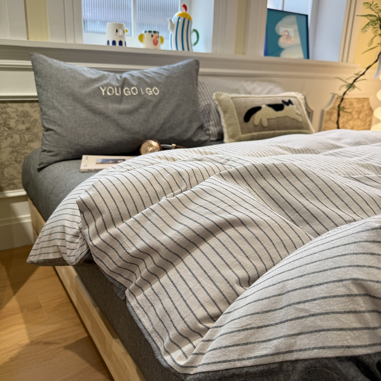 91家纺网 家纺一手货源 找家纺 （总）曼町家居 2026春夏新款全棉纯棉色织水洗棉字母刺绣四件套